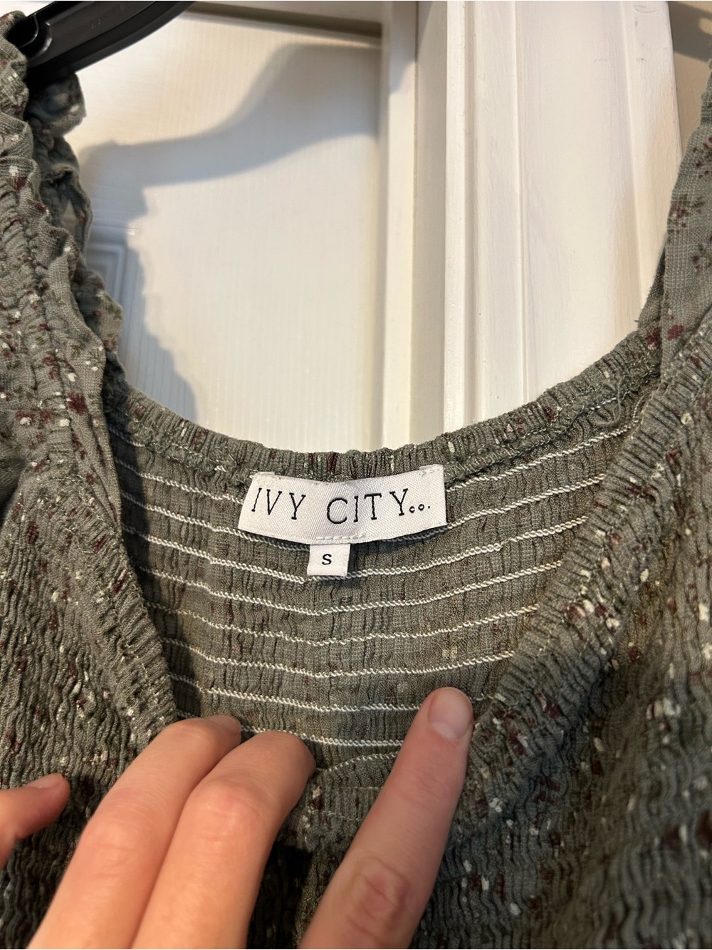 Ivy City Co dress - Small - Picture 3 of 5